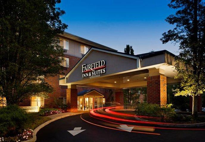 Fairfield Inn & Suites Portland South/Lake Oswego Exterior photo
