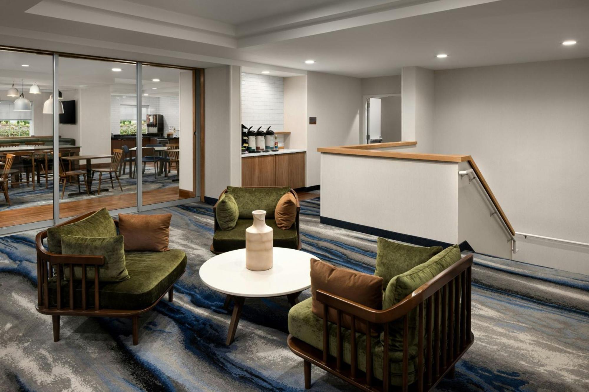 Fairfield Inn & Suites Portland South/Lake Oswego Exterior photo